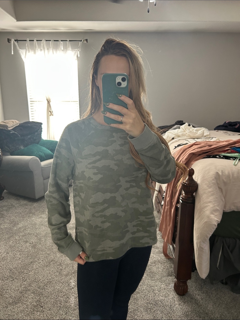Universal Thread Olive Green Camo Crewneck Sweater